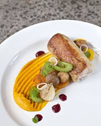 Ballotine Of Organic Chicken Coq Au Vin Garnish Essensrezepte Essen Rezepte Gourmet Kuche