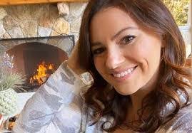 Colleen Holton's Instagram, Twitter & Facebook