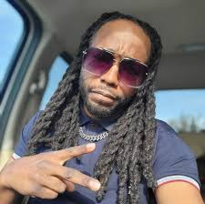 Screaming Happy Birthday to my Aunt/Twin Linda Rhinehart ❤️❤️❤️ I honestly  feel like I have a real life twin even though you're my dad's sister and  BFF❤ Both accountants ❤ Same height