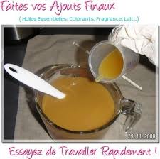 Diy Comment Faire Des Savons Maisons Tutoriel En Images By Reo Cosmetiques Maison Diy Conseils Beaute Maquillage Savons Soins Naturels Bio Savon Maison Savon Savon Naturel