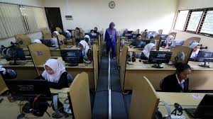 Seperti pada smk yang didalamnya memasukkan beberapa pelajaran khusus mengenai bidang tertentu misalnya akutansi, teknik mesin, teknik komputer dan jaringan, pertanian dan lainnya. Bps Lulusan Smk Banyak Menganggur Sepanjang 2017