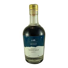 La ratafià è un liquore a base di amarene e di vino rosso ottenuto da uve del vitigno montepulciano. I Nostri Liquori L Ab Liquoreria Abruzzese