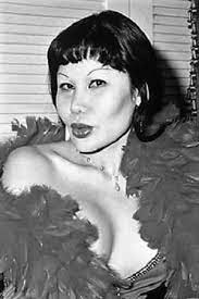 Foto de la madre de lyn may sorprende a muchos. Lyn May Movies Age Biography
