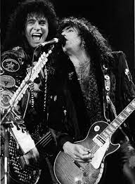 Pin By James Walker On Rock N Roll B W Kiss Paul Stanley Hot Band