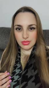 Sonia Downey's Instagram, Twitter & Facebook