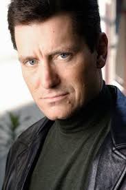 Актёры, режиссер и создатели фильма Кулак легенды (1994)