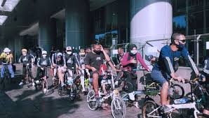 Minion bike is an app created by tunapp. Kampanyekan Hidup Sehat Penggemar Folding Bike Dan Minion Jember Gowes Bareng Keliling Kota Times Indonesia