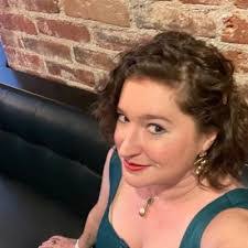 Jacqueline Schaefer's Instagram, Twitter & Facebook