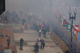 Après avoir été plusieurs fois décalé notamment à cause du long processus de sélection des jurés, le procès de djokhar tsarnaev , seul suspect encore à vie, s'ouvre ce 4 mars. Double Attentat Du Marathon 2013 De Boston Wikipedia