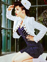 Fashionistas in malaysia might have been craving for. Pakaian Dalam Gaya Retro 43 Gambar Model Untuk Perempuan Imej Bergaya Dari Masa Lalu Yang Jauh