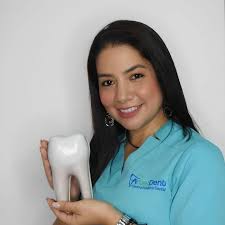 Hola! Soy Isabel Araiza 😊Dermatóloga pediatra egresada del Instituto  Nacional de Pediatría Me encuentro en Ciudad de México 🟣 Me encanta viajar  y salir a correr con mis perritas @derma.araiza @irissotodigital  @doctoras.hispanas @