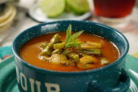 Bistec En Salsa Roja De Guajillo Sopa De Nopales Con Chile Guajillo Receta Sopa De Nopales Sopas Y Chile Guajillo