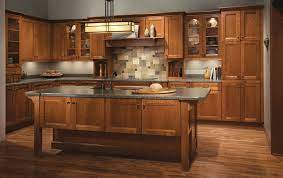 Start imagining what's really, actually possible in your kitchen; Cherry Kitchen In Sunset Featuring Vista Mullion Glass Doors Kraftmaid Kraftmaid Kitchen Cabinets Kitchen Cabinet Design Kraftmaid Kitchens