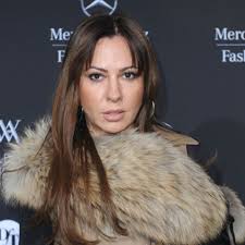 Her birthday, what she did before fame, her family life, fun trivia facts, popularity rankings, and more. Sven Martinek Starportrat News Bilder Gala De