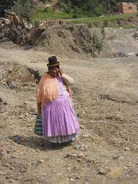 Bowler Hats And Pollera Skirts Of Bolivian Women Folk Clothing Bolivian Women German Costume