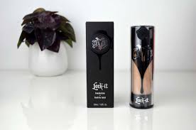 Fond de teint liquide, compact, stick ou crème… trouvez chez make up for ever le fond de teint idéal pour réaliser votre maquillage naturel et confortable. Fond De Teint Lock It Kat Von D Top Ou Flop Mon Avis Complet