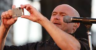 Phil collins groupama stadium de lyon. Rhone C Est Confirme Phil Collins Sera Bien En Concert Au Groupama Stadium En Juin