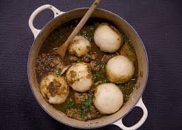 Chicken Stew With Dumplings Presenter Chicken Stew And Dumplings Yum Yum Chicken Recipes