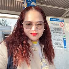 Annie Dora's Instagram, Twitter & Facebook