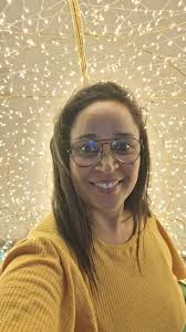 Olá, passando para dar um oi ao grupo; sou adventista, divorciada, tenho 45  anos, moro na cidade de Ijuí/RS, sou professora na escola adventista, tenho  filhas gêmeas de 22 anos. Sou ativa