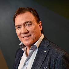 Christer sjögren sjunger i bingolottos säsongspremiär. Christer Sjogrens Dotter Har Vaxt Upp Sa Har Ser Hon Ut Idag