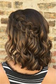 Best Short Or Mid Length Hairstyle For Spring Spring Hairstyle Cute Hairstyles Medium Len Short Wedding Hair Elegant Braided Hairstyle Braids For Short Hair