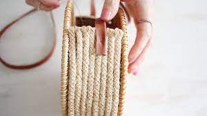 Mau tahu apa saja kerajinan tangan yang dapat … Tas Rotan Bulat Kekinian Begini Cara Membuatnya My Paw Craft