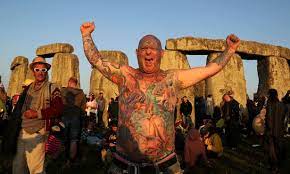 Take a look at the more sensual traditions surrounding the longest day of the year in the northern hemisphere. Happy Summer Solstice 2016 Times And Rituals Surrounding The Longest Day Of The Year And The Full Strawberry Moon Mirror Online