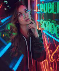 Pin By Tahasaeed7 On Senior Pictures Autumn Photography Portrait Neon Photography Girly Photography