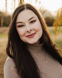 Audrey Crow's Instagram, Twitter & Facebook