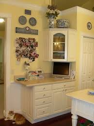 For this post i decided to look into five popular countertop choices for french country kitchens. French Country Kitchen Yellow White Blue Awesome Country Kitchen Designs Yellow Kitchen Walls French Country Kitchens