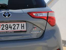 Teamon gmbh der kofferraum des yaris fasst 284 liter. Toyota Yaris 1 5 Vvt I Hybrid Gr S Test