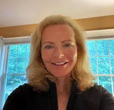 Christine Kiley's Instagram, Twitter & Facebook