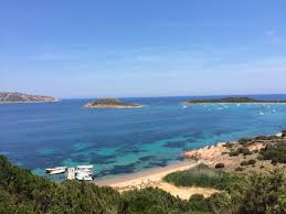 May 11, 2021 · die scheinbar endlose weite (die sehr ungewöhnlich für sardinien ist), das kristallklare wasser und die traumhafte aussicht auf die felseninsel isola tavolara runden das ganze noch ab. Total Genialer Strand Cala Brandinchi Capo Coda Cavallo Reisebewertungen Tripadvisor