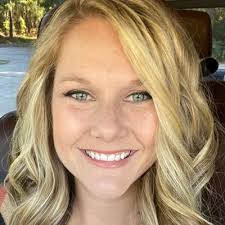 Melanie Mowery (@MoweryMelanie)