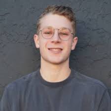 What is the best way to clear out a main stage at an event?