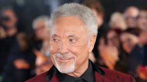 The official website of sir tom jones including tour dates, music, videos, merchandise and more. Sir Tom Jones Performance On The Voice Leaves Viewers And Fellow Judges Emotional Wales Itv News