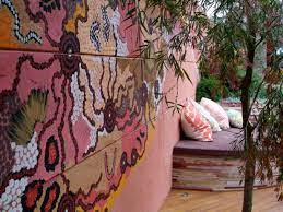 Easily find wall murals that you can place in every room of the home. Beautiful Walls And Fences For Outdoor Spaces
