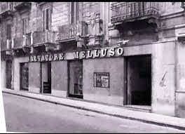 Negozio Di Musica Melluso In Via Dei Mille Anni 60 Strumenti Musicali Anni 60 Messina