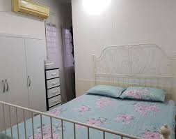 These hacks make it easy to style your bed on the floor contoh design bilik tidur tanpa katil jangan lupa subscribe untuk. Serabut Bilik Penuh Barang Idea Wanita Ini Bina Mini Stor Dalam Bilik Memang Kreatif Terus Nampak Kemas Vanilla Kismis