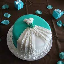 Notice The Trim At The Bottom Wedding Shower Cakes Bridal Shower Cakes Cake Bridal