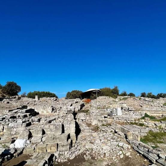 Guide to Visiting the Ancient City of Troy - Wandering Sophia