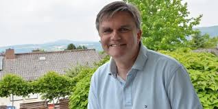7.im jahr 1809 übernahm er die spielkartenfabrik joachim deetjen und er verlegte diese von vegesack nach bremen. Auf Einen Kaffee Mit Uwe Schunemann Holzminden News Nachrichten Aus Der Kreisstadt Holzminden