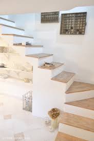 Vivre Shabby Chic Casa Rivestire In Legno Una Scala Interna Scale Interne Progettazione Scale Progetto Casa