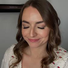 Missouri Makeup Artist (@boldbeautiwithabbyelson) • Instagram photos and  videos