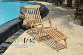 Classic and timeless, the barbuda captain steamer is an ergonomic reclining chair, perfect for both outdoor patios and gardens, or on the deck of a yacht. Titanic Deck Chair Indonesia Teak Garden And Indoor Furniture Manufaturer And Exporter