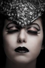 Shooting info:: Dynalite MH2050 strobe shot through MOLA …