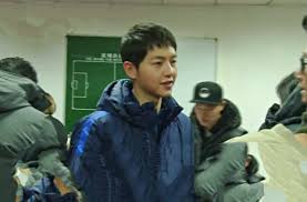 Song joong ki and bae suzy are rumored to work together in the upcoming jtbc drama the youngest son of chaebol family. Song Joong Ki S Rumored And Confirmed Girlfriends Before Marrying Song Hye Kyo Econotimes
