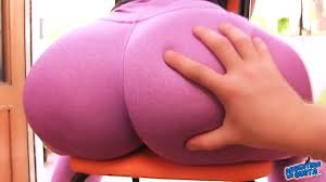 HUGE ASS - TINY WAIST. The Perfect Fuck Doll! Cameltoe & Ass - XNXX.COM