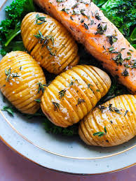 Saumon Et Pommes De Terre Hasselback Clemfoodie Recette Pommes De Terre Hasselback Pomme De Terre Pommes De Terre Cuites